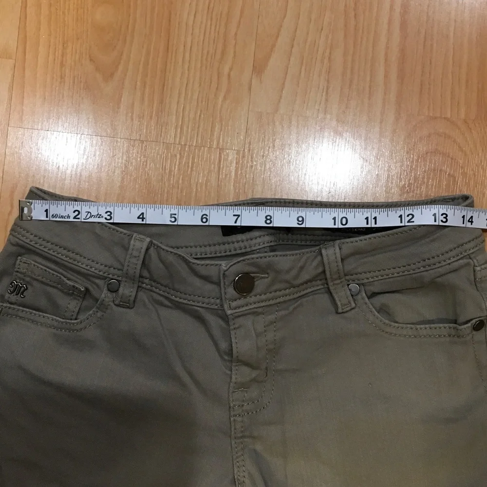 Miss Me Olive Ankle & Cropped Jeans - Picture 3 of 9